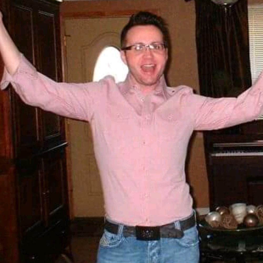 Meet your Posher, Jonathan
